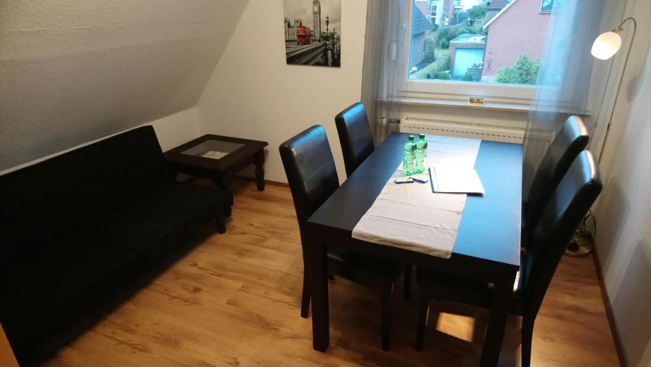 Private Zimmer Bei Der Weser-Ems-Halle Oldenburg Exterior photo