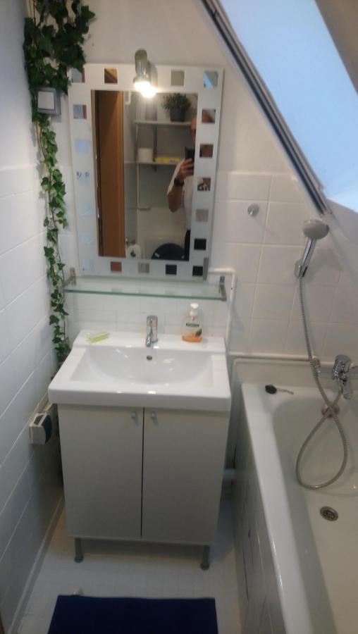 Private Zimmer Bei Der Weser-Ems-Halle Oldenburg Exterior photo